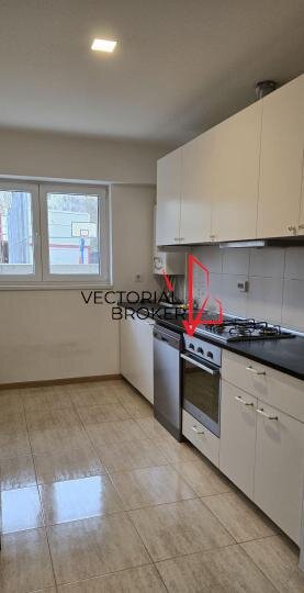 Basarabia Diham 2 camere, decomandate, bl.2009, parter, terasa, 100mp, mobilat,